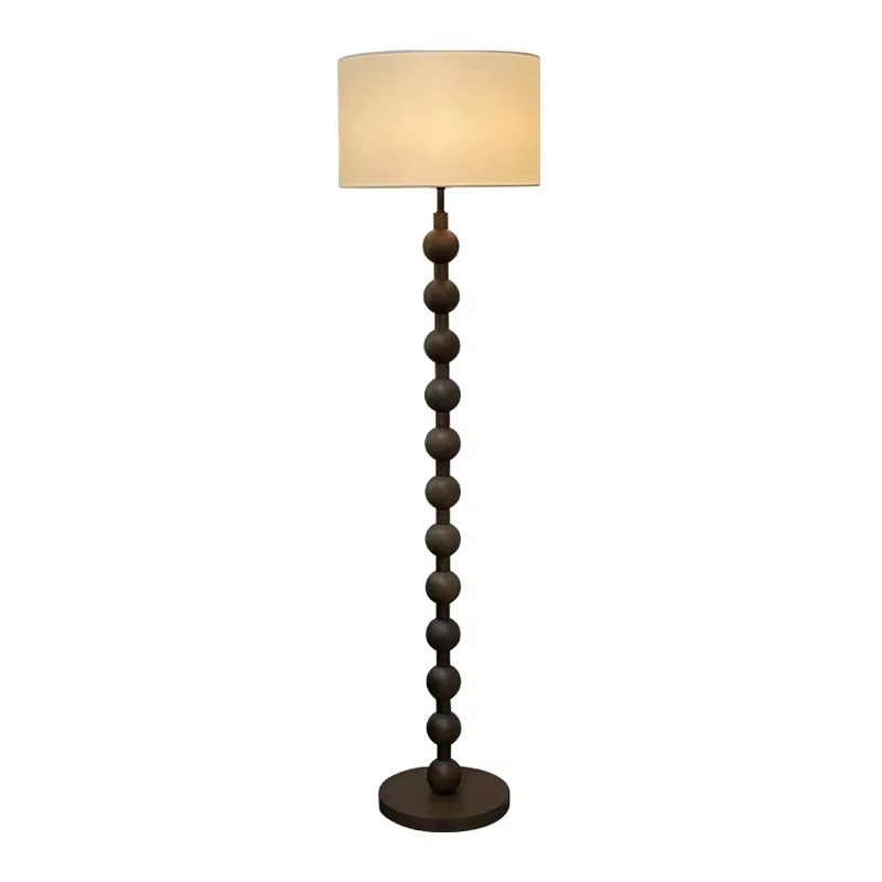 Hoshi Japandi-Stehleuchte im Holzdesign mit warmem Stimmungslicht