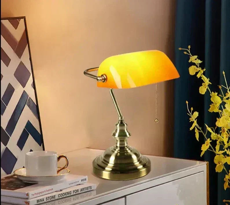 Solara Vintage Green Banker Desk Lamp With Timeless Classic Style