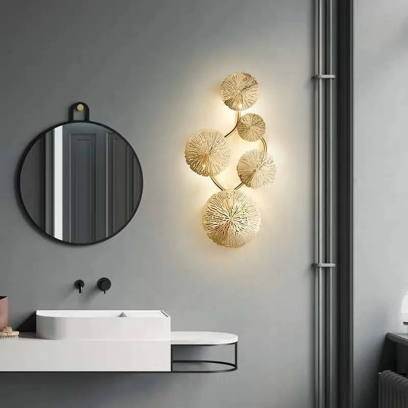 SylvaLeaf vegglampe med lotusblad og varmt, stemningsfullt LED-lys