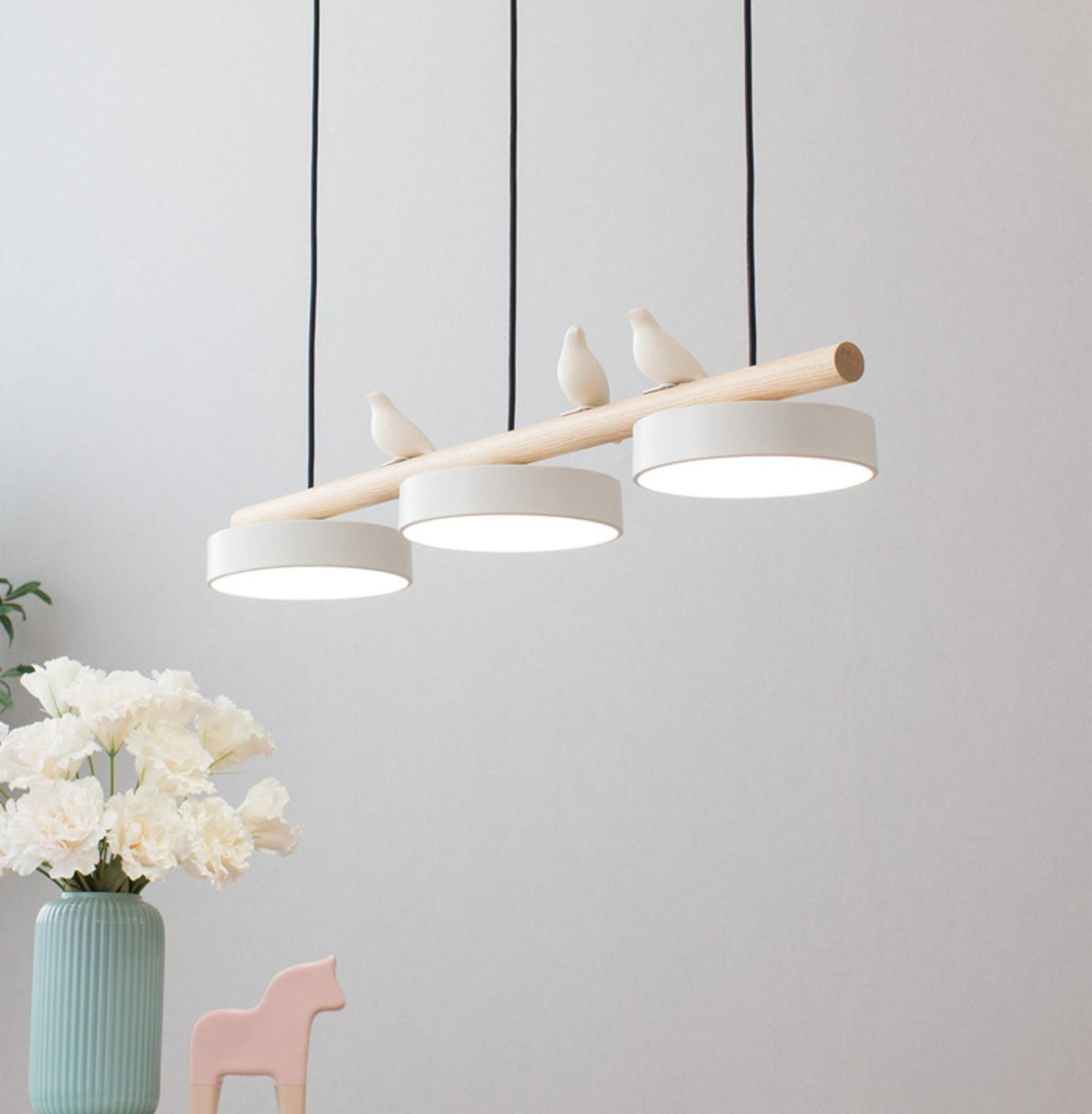 Lampa wisząca Cliff w kształcie ptaka z wbudowanym oświetleniem LED