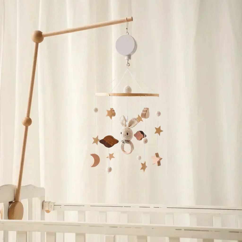 SereneDream Wooden Baby Mobile for a Tranquil Nursery | ribuella