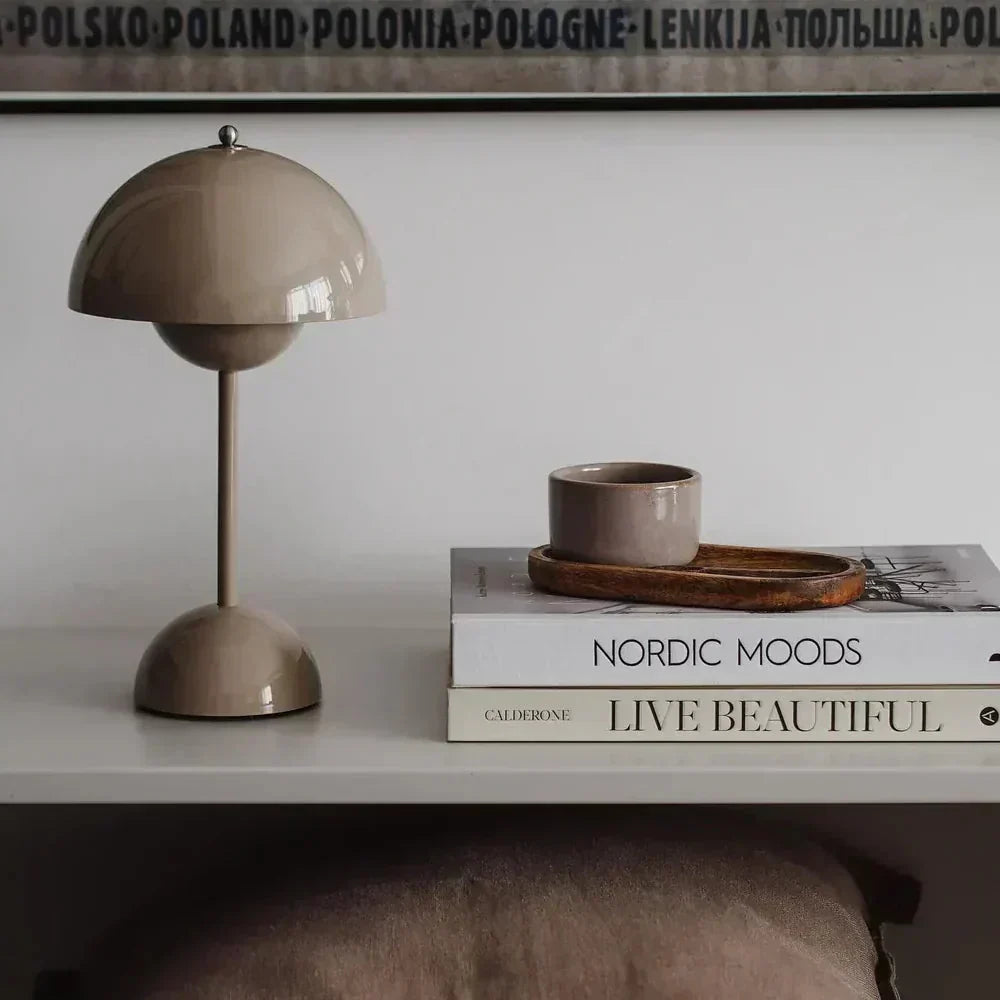 Stolní lampa v retro stylu – bezdrátová se 3 nastavitelnými úrovněmi jasu | ribuella