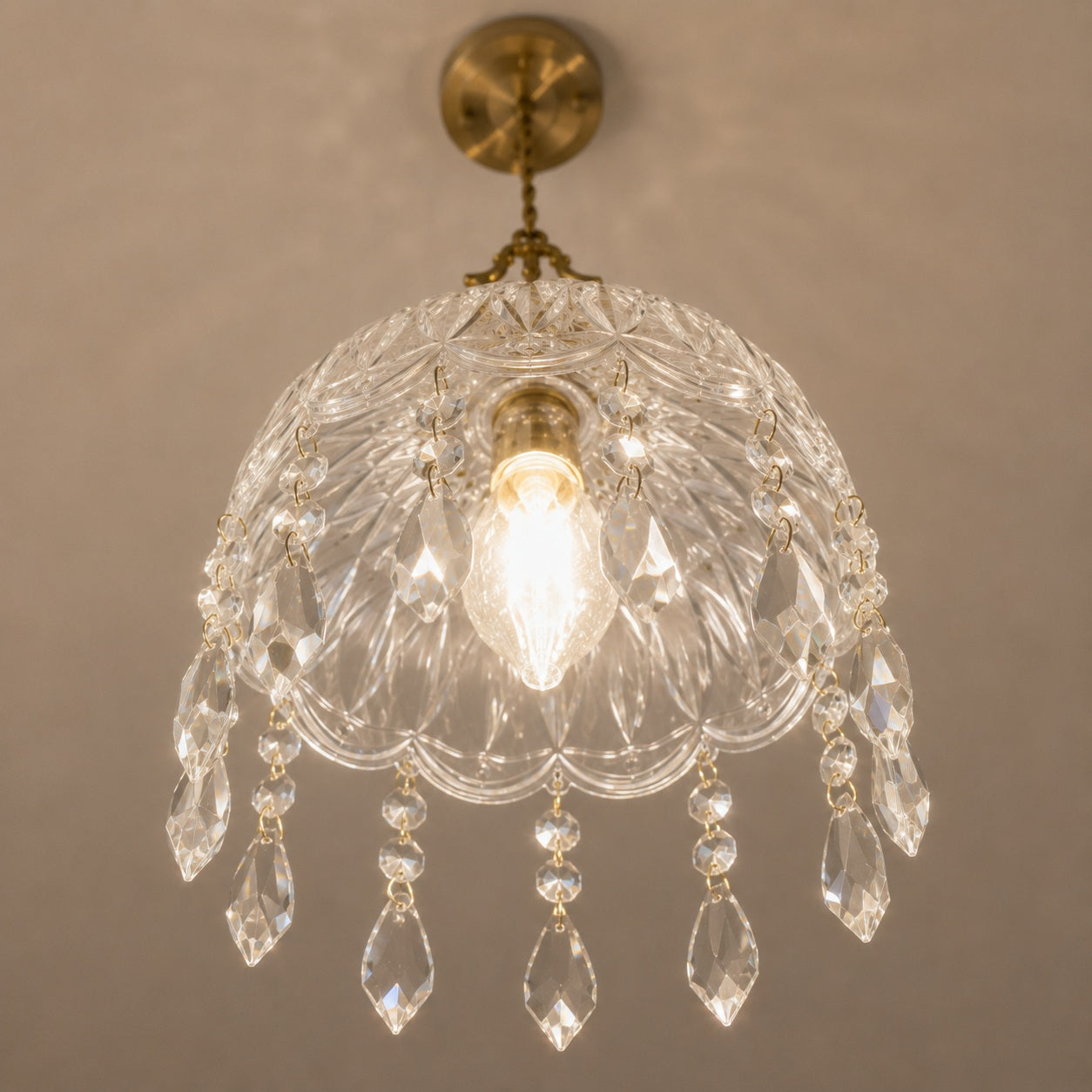 Nástěnné svítidlo v retro stylu s měděnou konstrukcí a propracovaným skleněným designem, LED 90–260 V | ribuella