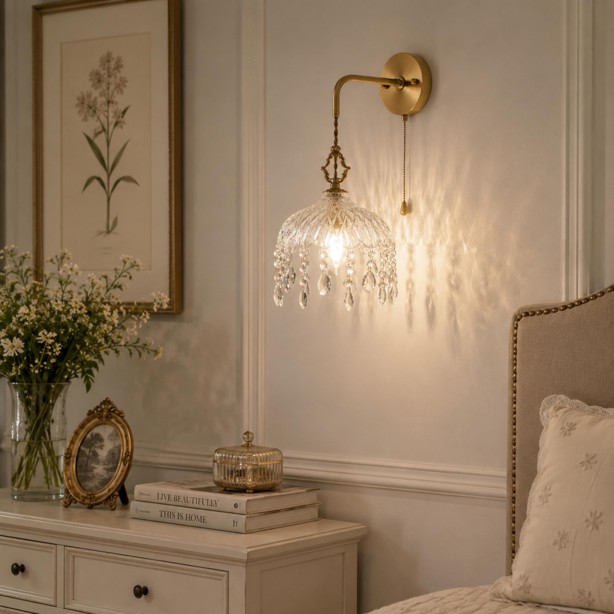 Nástěnné svítidlo v retro stylu s měděnou konstrukcí a propracovaným skleněným designem, LED 90–260 V | ribuella