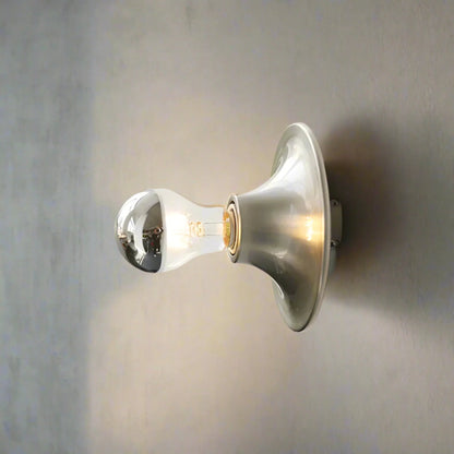 Stylish Metal Wall Light Fixture for Indoor Spaces | ribuella