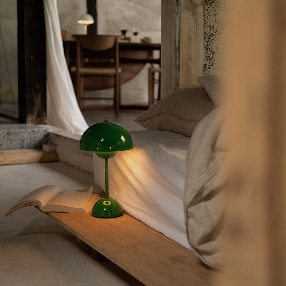 Stolní lampa v retro stylu – bezdrátová se 3 nastavitelnými úrovněmi jasu | ribuella