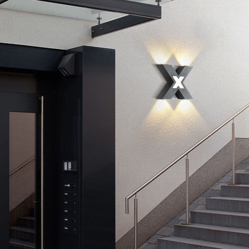 Stylish Outdoor Wall Sconce with Integrated LED Lighting | ribuella