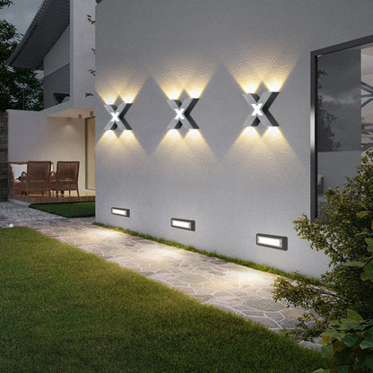 Stylish Outdoor Wall Sconce with Integrated LED Lighting | ribuella