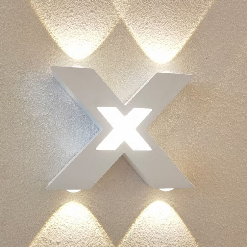 Stylish Outdoor Wall Sconce with Integrated LED Lighting | ribuella
