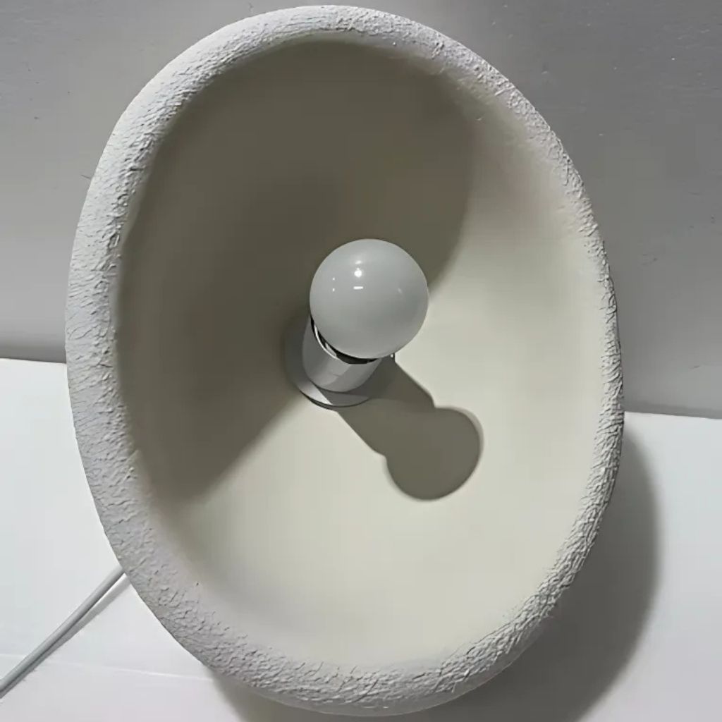CalmGlow taklampe i harpiks, 30 cm — mykt, diffust design med lav profil