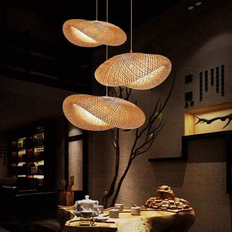 Candeeiro suspenso LED sustentável SylvaLume em bambu, artesanal e de brilho quente