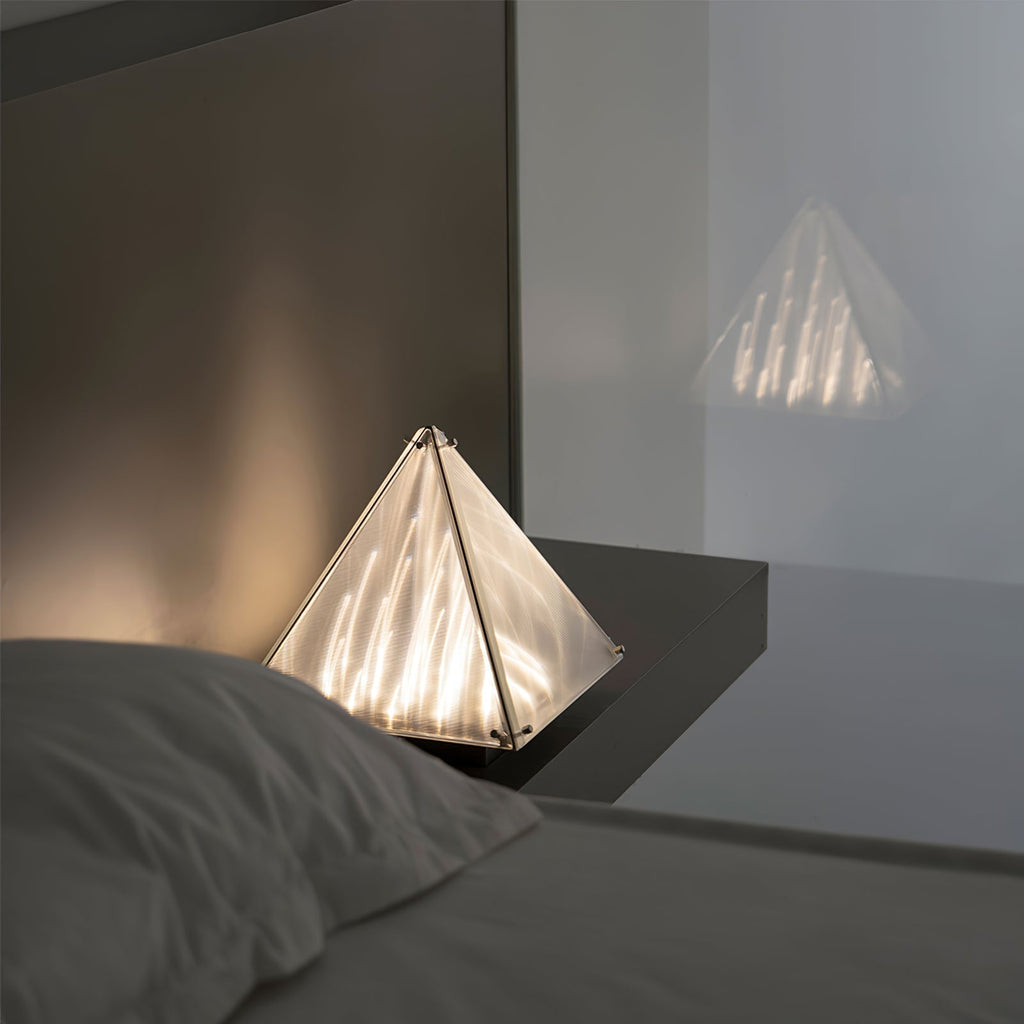 Fragment Table Lamp Modern Triangle Geometry Integrated Led Lighting