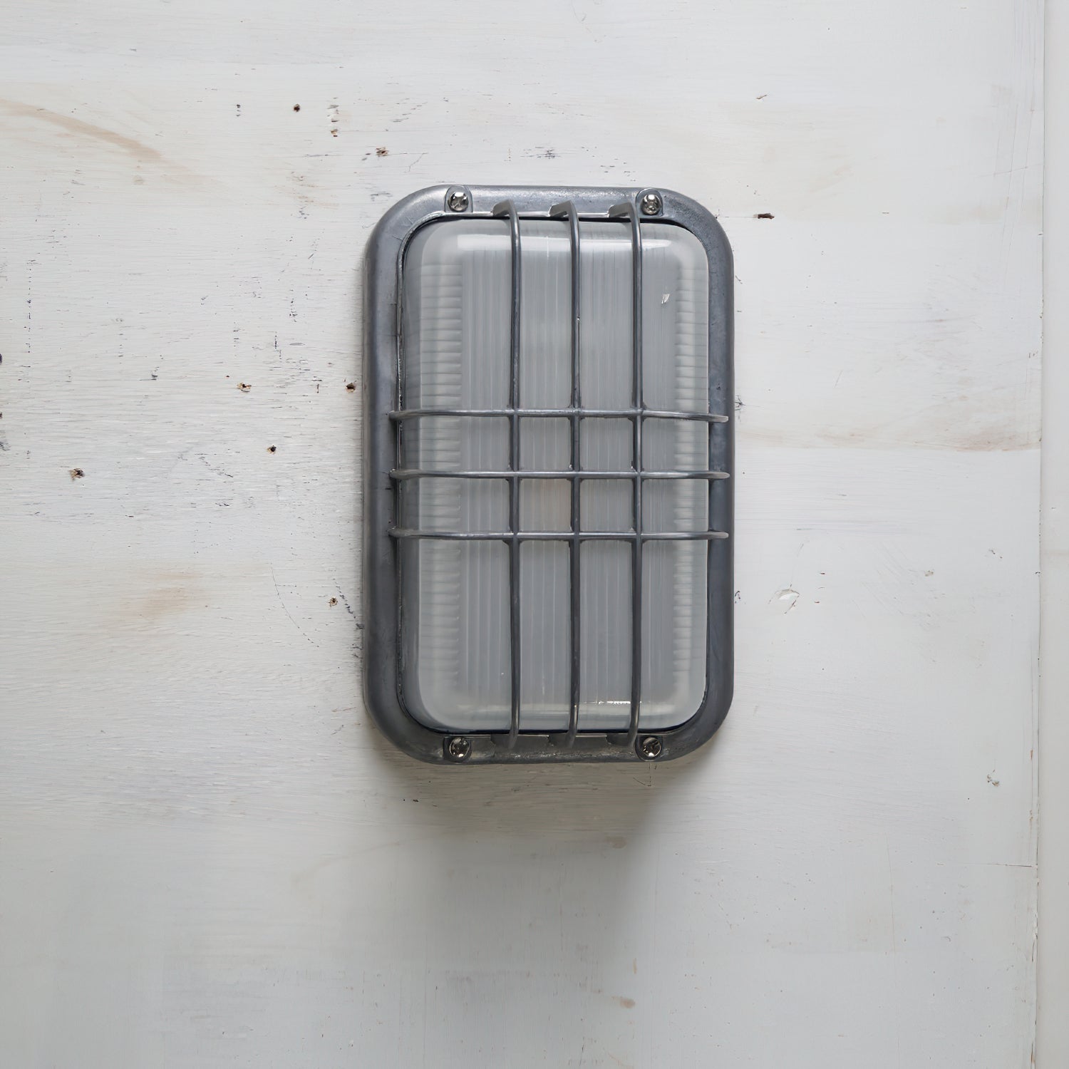 Garden Trading Chatham Outdoor Sconce - Wall Mount Frosted Diffuser