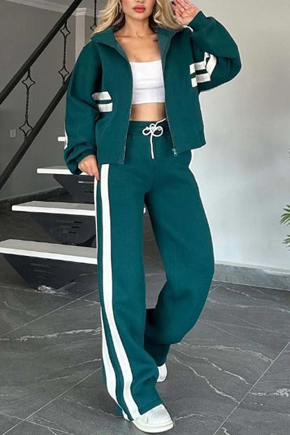 Ensemble Lounge Casual Luxe