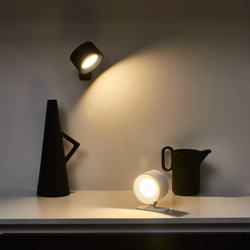 Trådløs genopladelig væglampe – magnetisk LED-lampe, justerbart kugleled