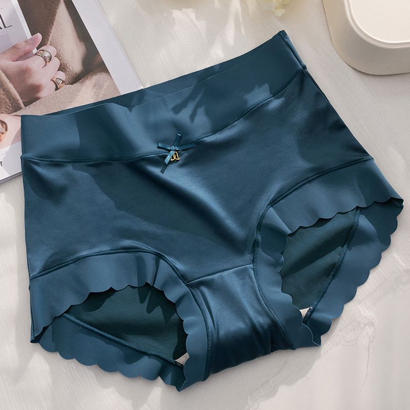 SilkAura | Feel Flawless Comfort and Fresh Confidence All Day Long | ribuella