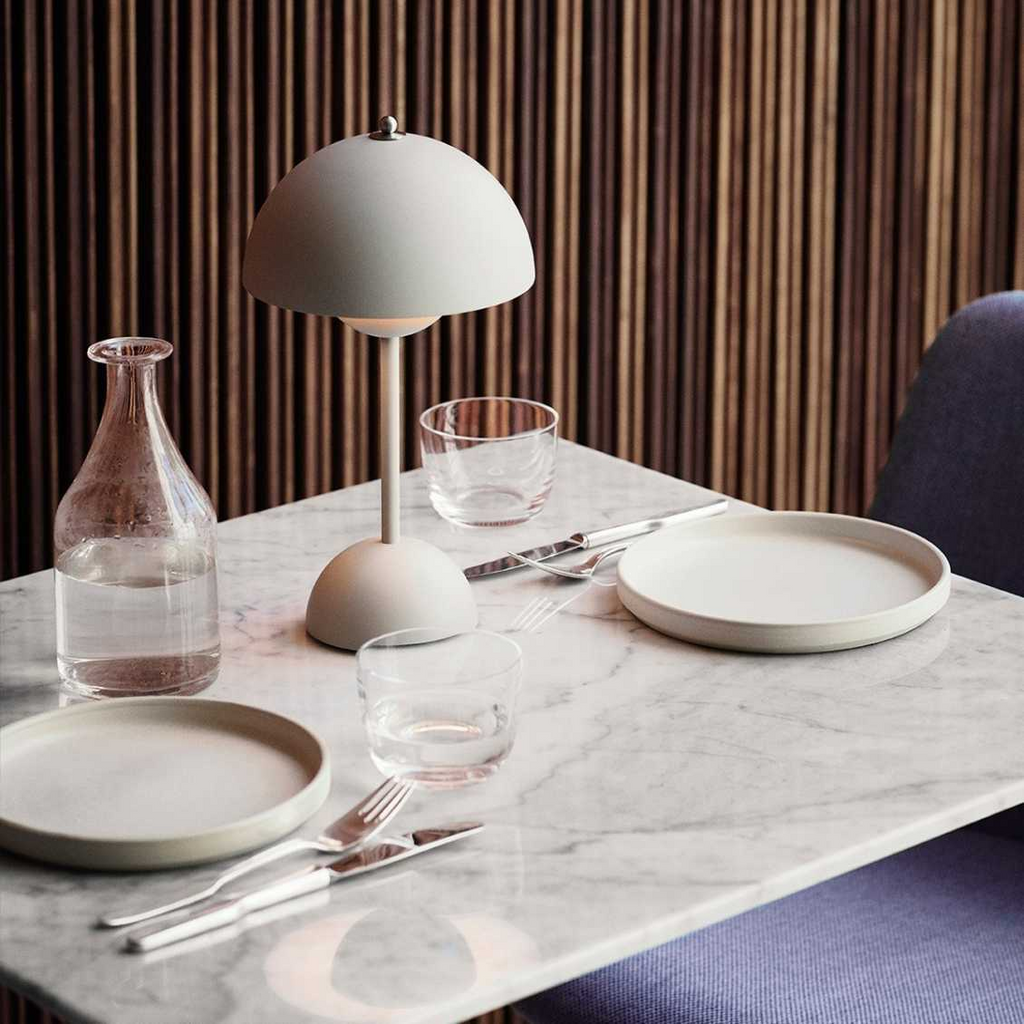 Stolní lampa v retro stylu – bezdrátová se 3 nastavitelnými úrovněmi jasu | ribuella