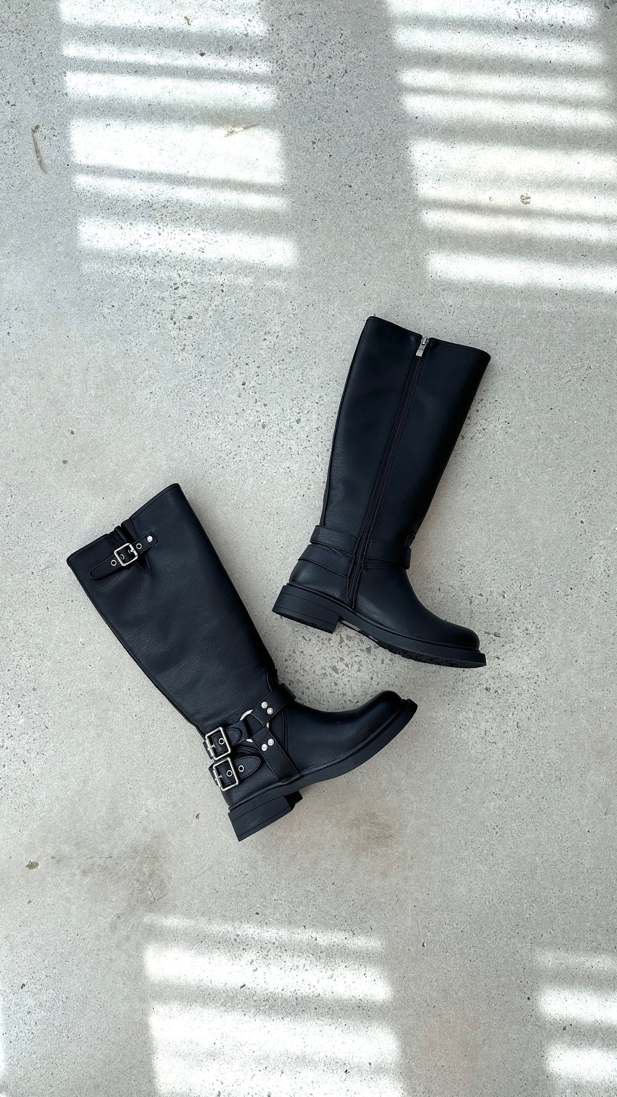 Aris Black Combat Boots With Buckle Closures And Edgy Style