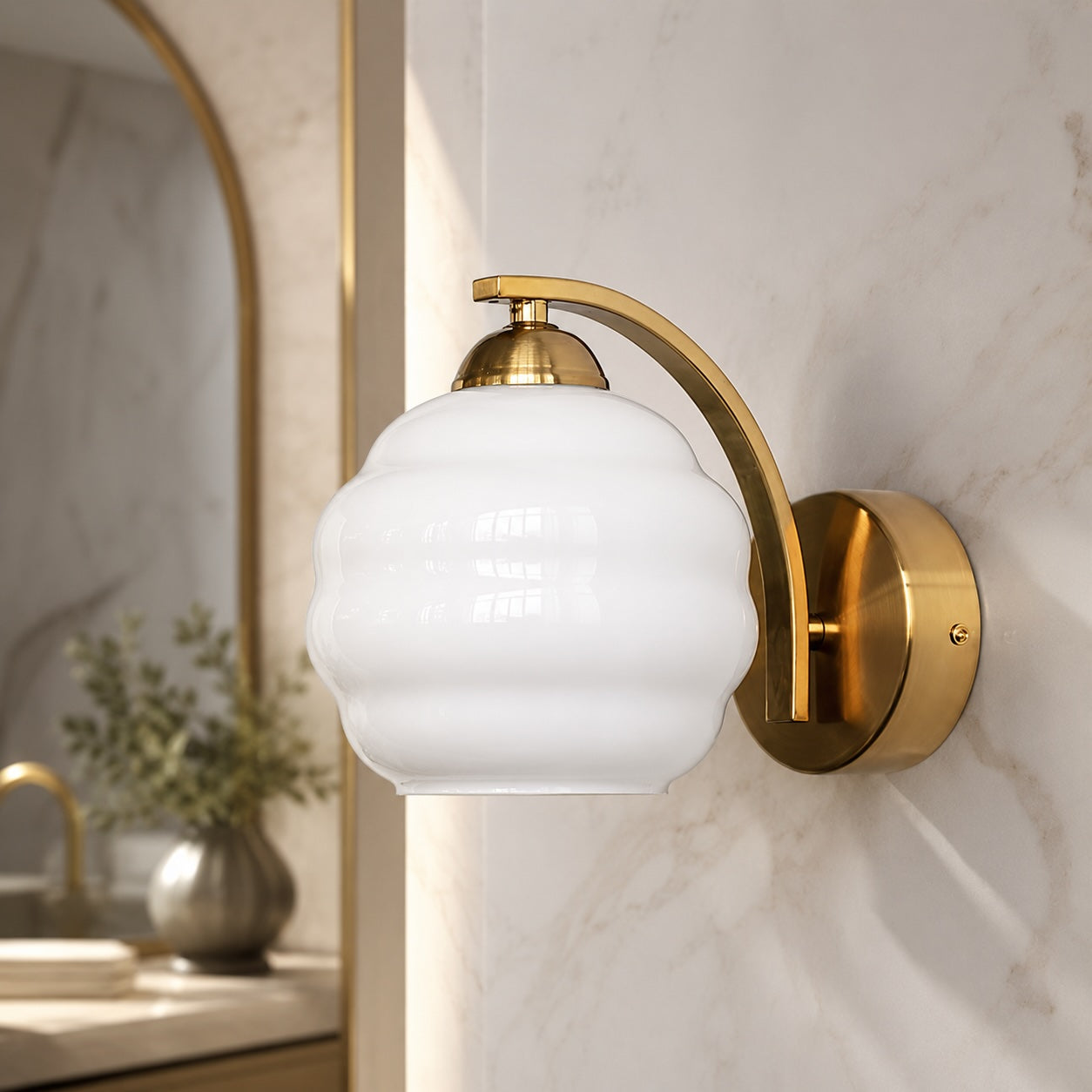 Modern Wall Light Adjustable Sconce Light Metal Glass E26/E27 Base Dimmable Warm Ambience | ribuella