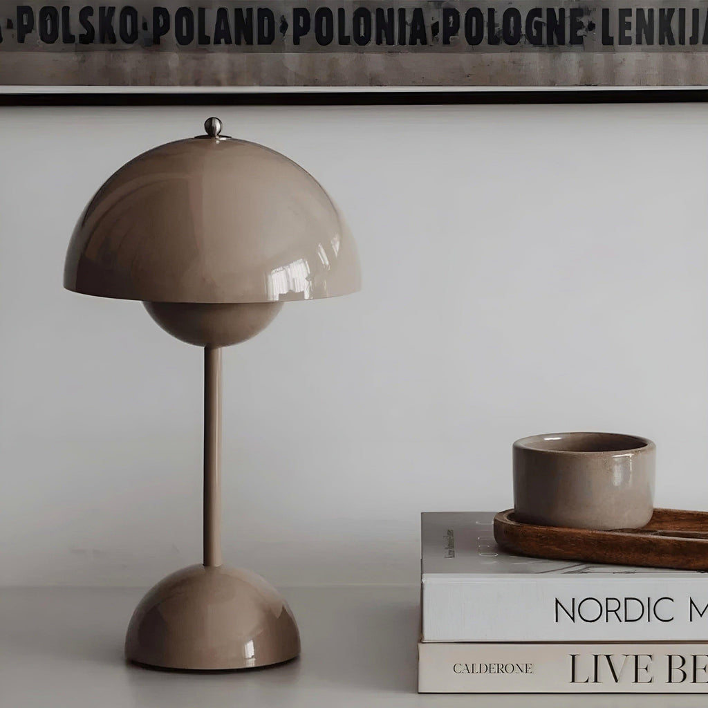 Modern skandináv LED asztali lámpa, fényerő-szabályozható, energiatakarékos kialakítás