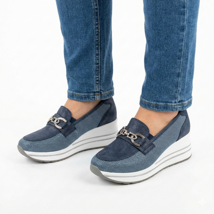 StrideLux | Unleash Lightweight Warmth That Powers Every Step | ribuella