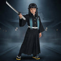 Kostium cosplayowy inspirowany anime w stylu samurajskim, wysoki stójkowy kołnierz i szerokie rozkloszowane rękawy