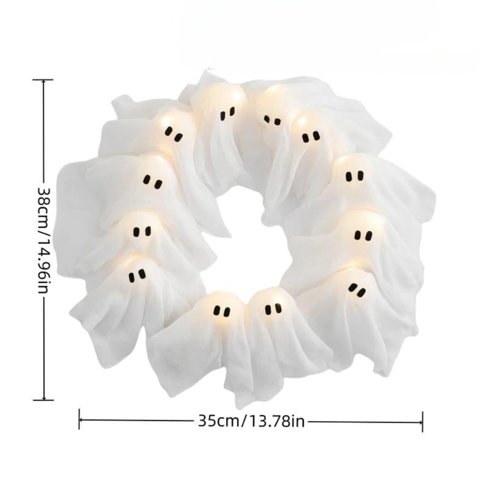 Coroa de fantasmas de Halloween com doze figuras LED luminosas expostas sobre um fundo de gaze preta
