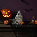 Halloween-miniatuurgrafstenen - verweerde gotische kerkhofbeeldjes