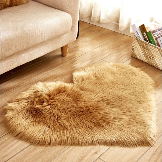 Heart Shaped Plush Faux Fur Area Rug 8 By 10 Non Slip Pad