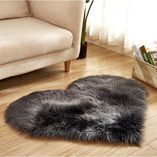 Heart Shaped Plush Faux Fur Area Rug 8 By 10 Non Slip Pad