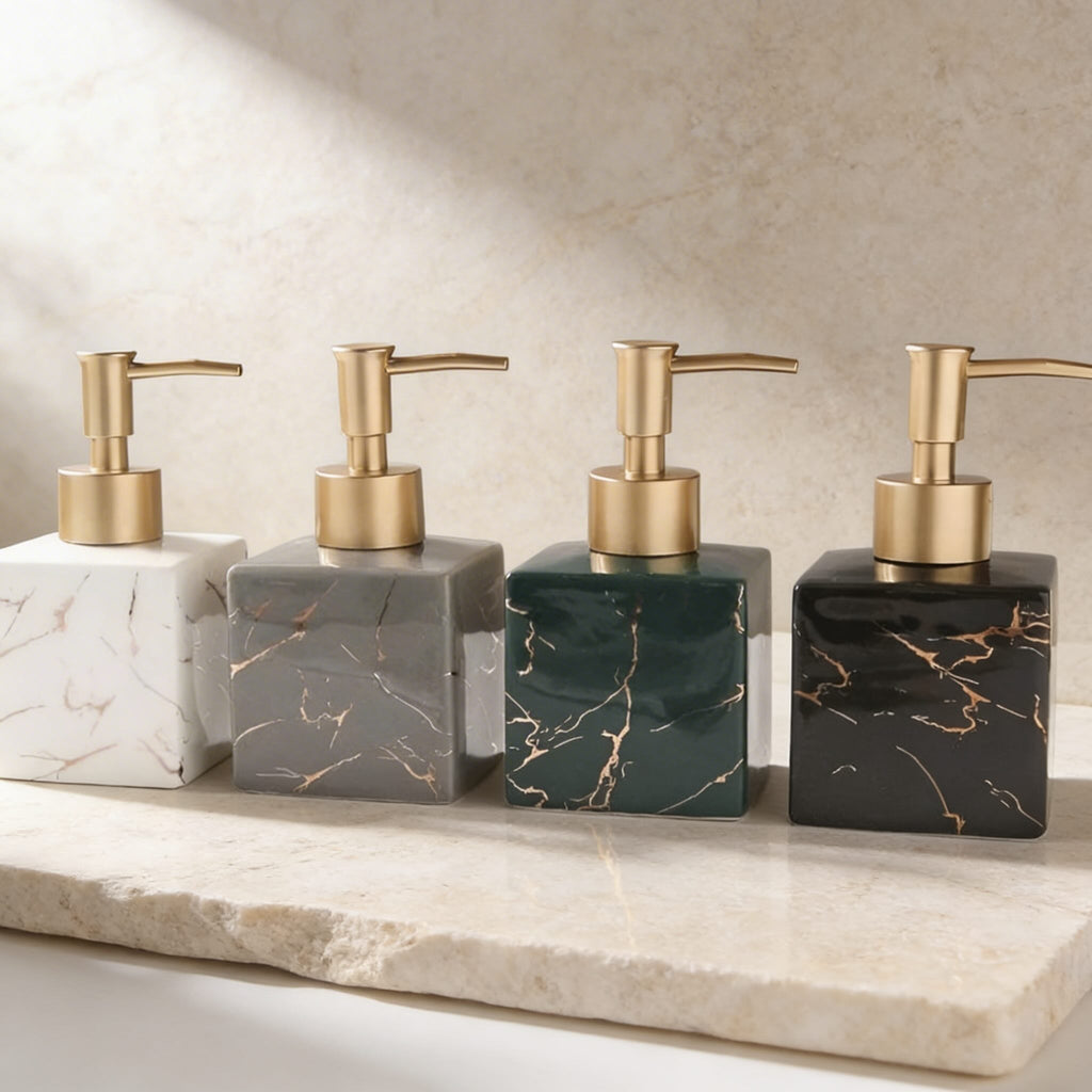 Distributeur moderne de savon liquide en céramique, avec pompe dorée mate, pour savon liquide et lotion dans la salle de bains ou la cuisine | ribuella