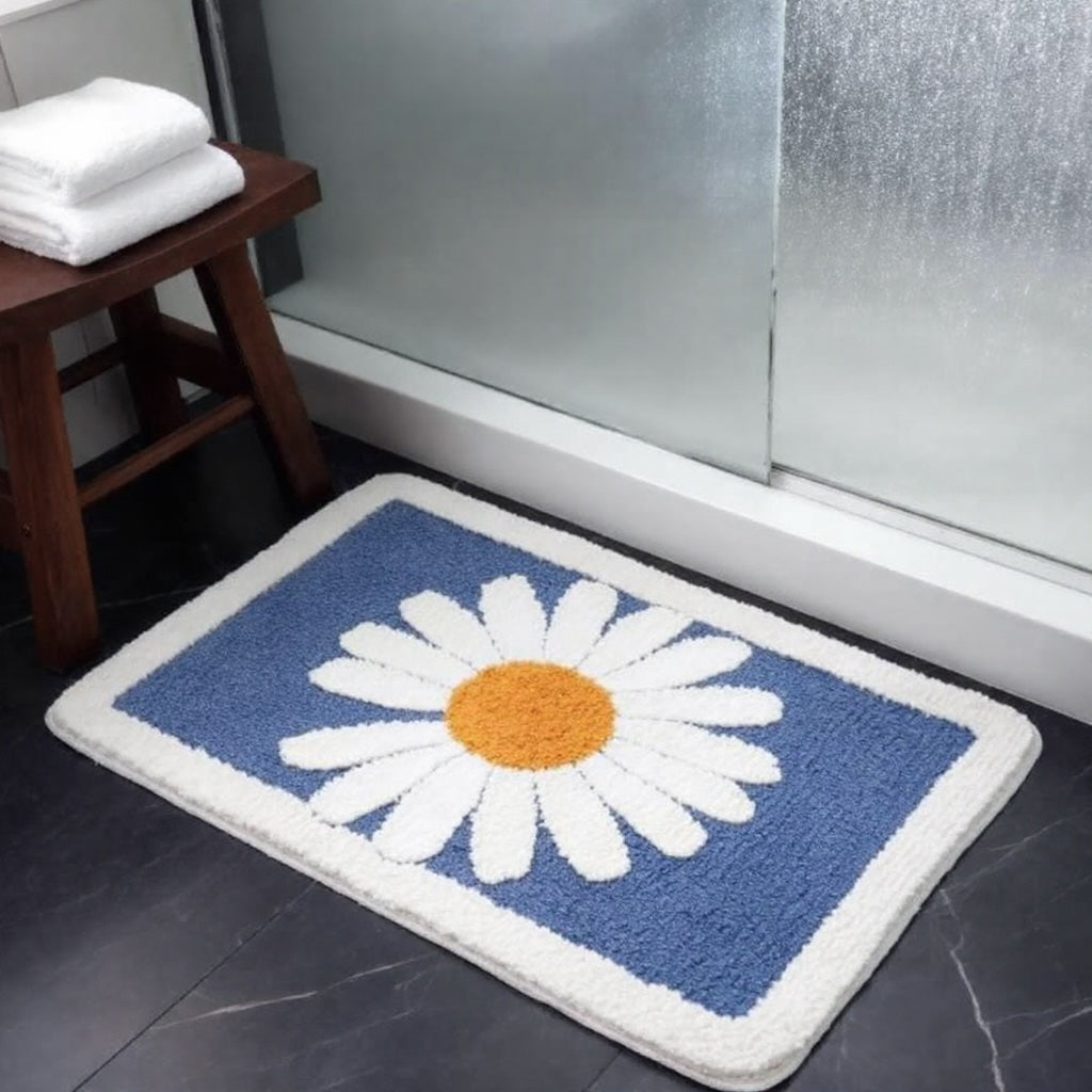 Contemporary Floral Bath Mat Plush Microfiber Non-Slip Rubber Backing Machine Washable for Bathroom and Shower | ribuella