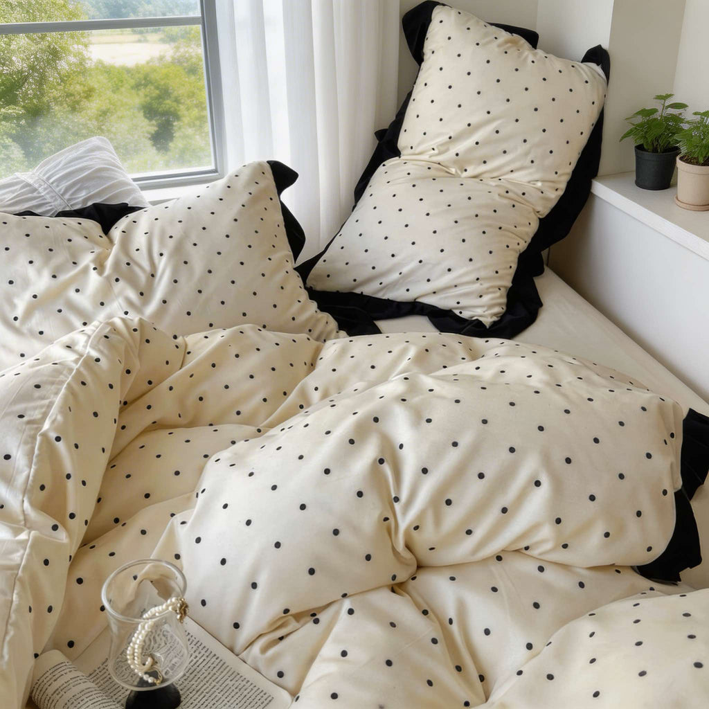 Minimalist Polka Dot Bedding Set Duvet Covers with Ruffle Edging Modern Bedroom Decor | ribuella