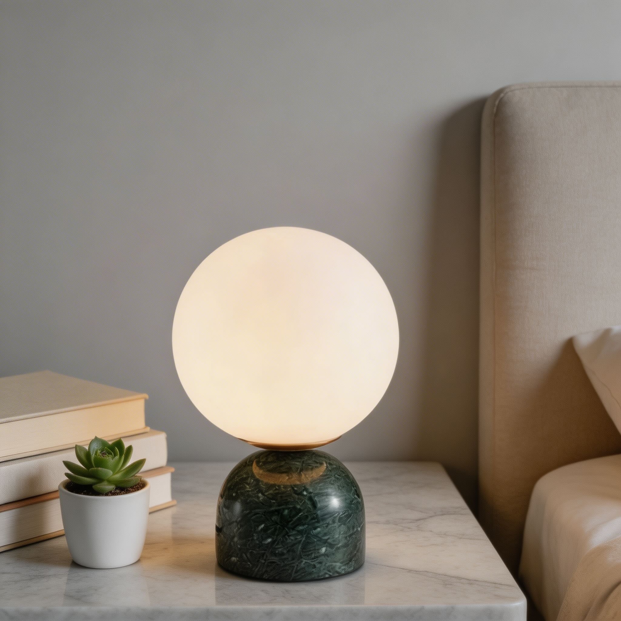 Lampada da tavolo moderna con base in marmo, paralume in vetro e illuminazione a LED per camera da letto e scrivania | ribuella