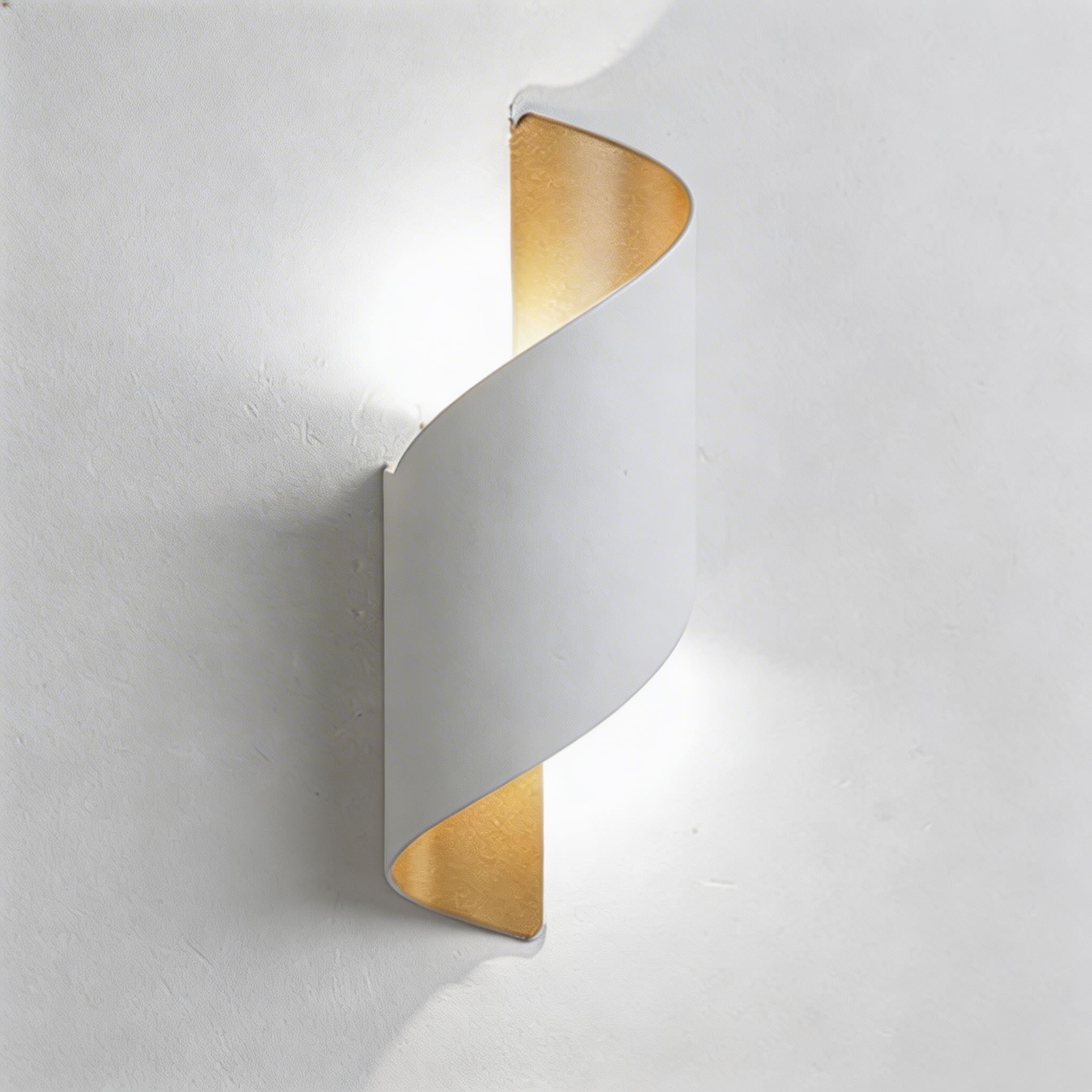 Modern Outdoor Wall Light Dual-Sided LED Waterproof Aluminum Sconce with Acrylic Shade | ribuella