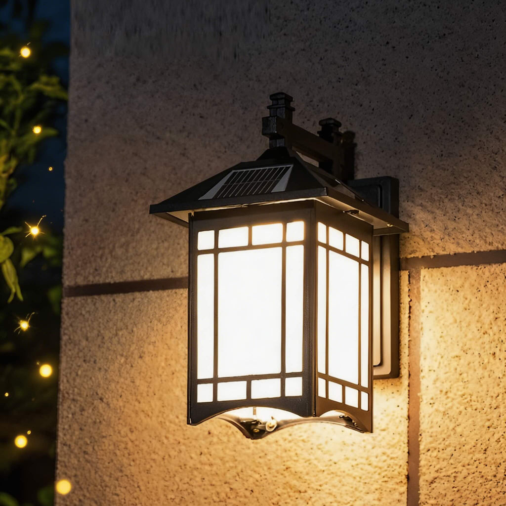 Solare Retro-Wandleuchte für den Außenbereich, zur Wandmontage, aus Aluminiumdruckguss mit Glasschirm und Bewegungssensor | ribuella