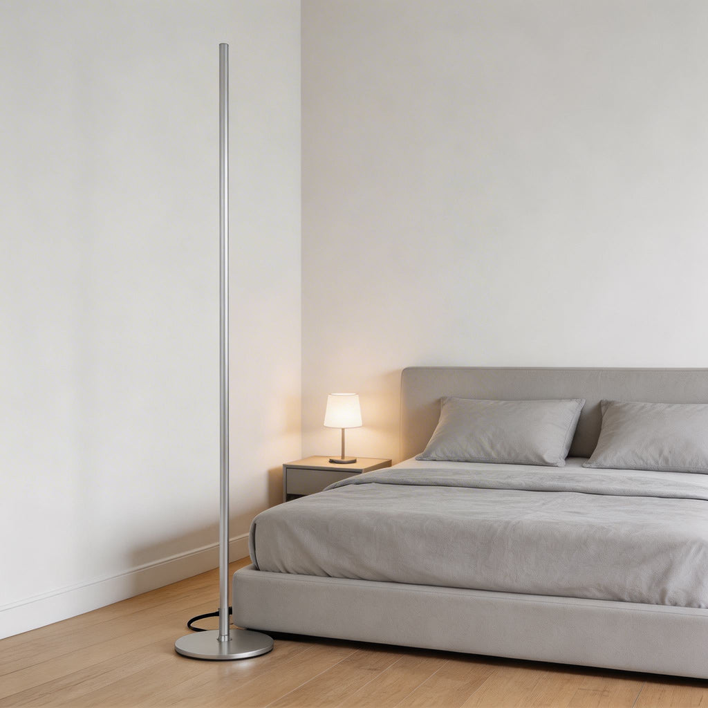 Moderní průmyslová stojací lampa s nastavitelnou výškou, kovovou konstrukcí a LED osvětlením pro obývací pokoj | ribuella