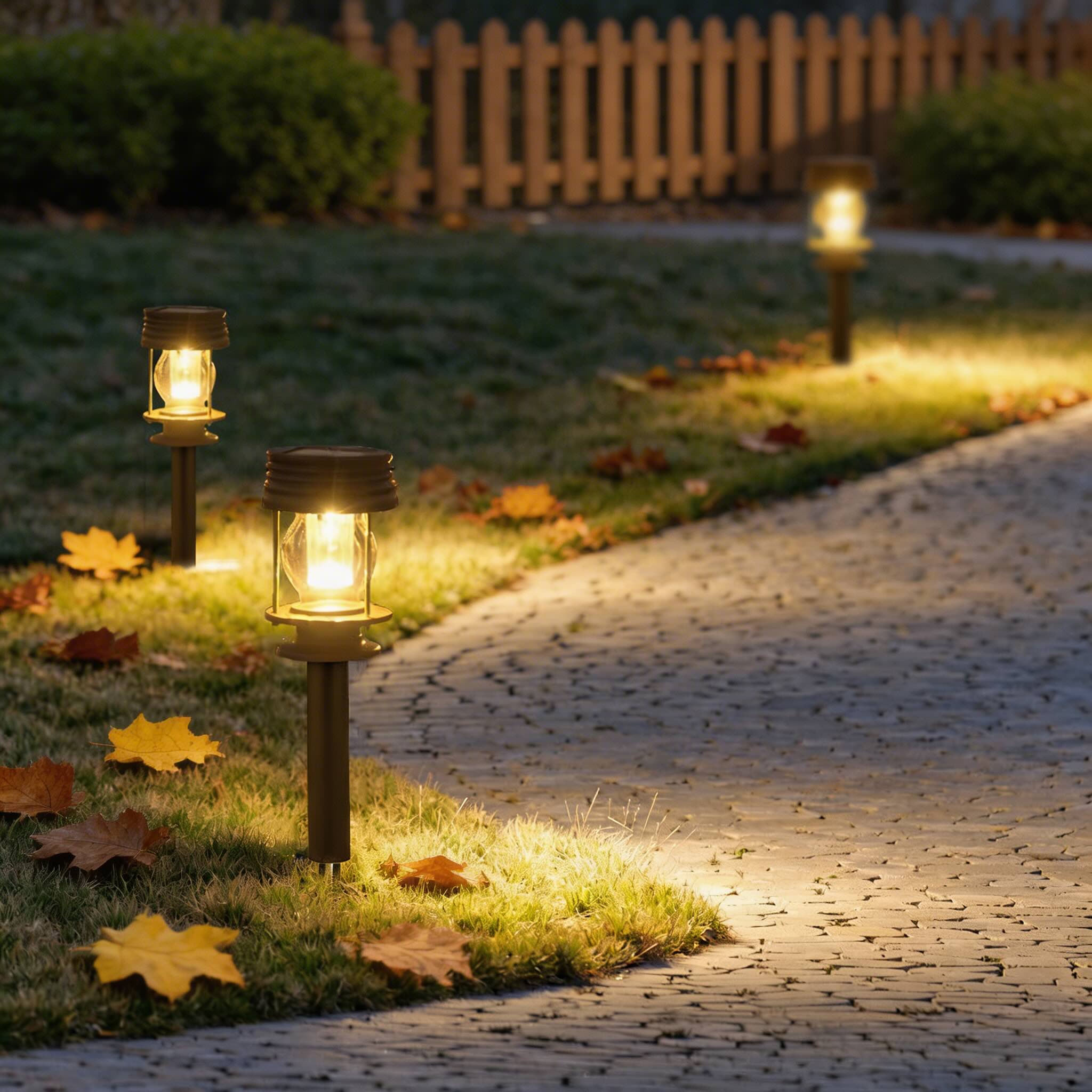 Lanterna solare moderna da esterno in plastica ABS impermeabile con sensore di luce integrato per giardino e patio | ribuella