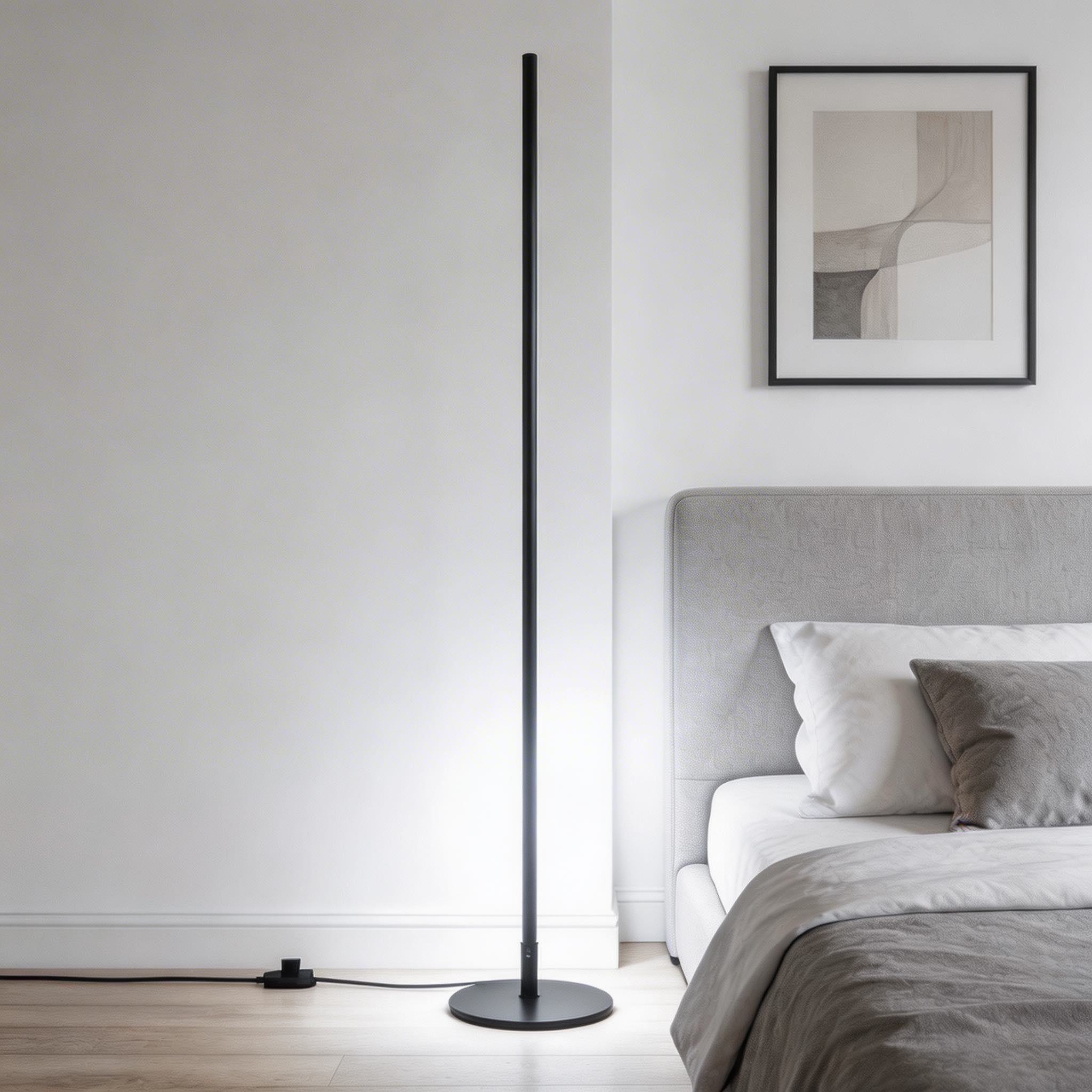 Moderní průmyslová stojací lampa s nastavitelnou výškou, kovovou konstrukcí a LED osvětlením pro obývací pokoj | ribuella