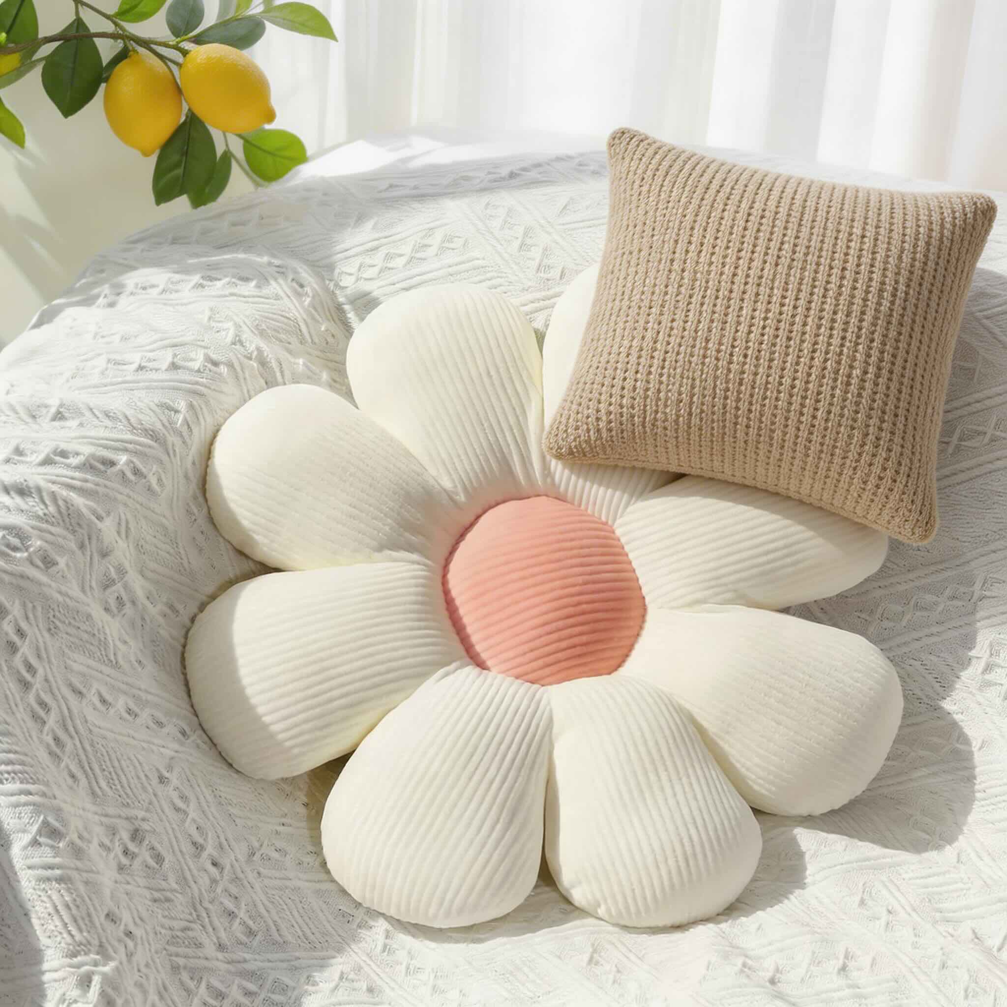 Modernes Blumen-Kissen, weiches Plüschmaterial, bequem, dekorative Matte | ribuella