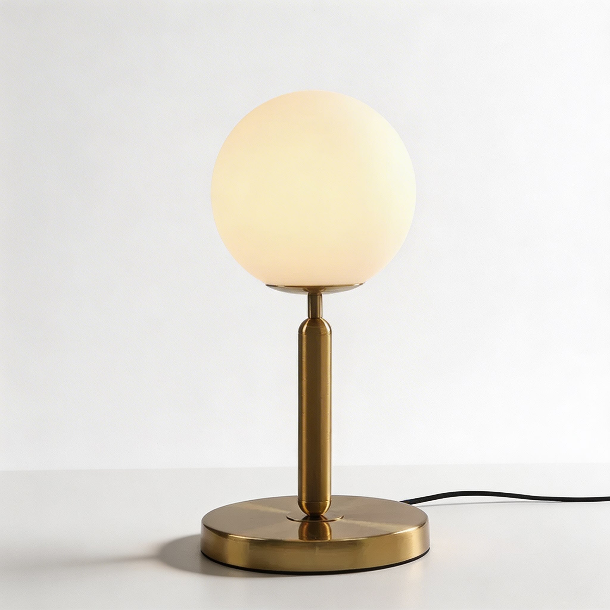 Lampe de table moderne au design de boule en verre, LED, ampoule E27 incluse, réglable, pour chambre et bureau | ribuella