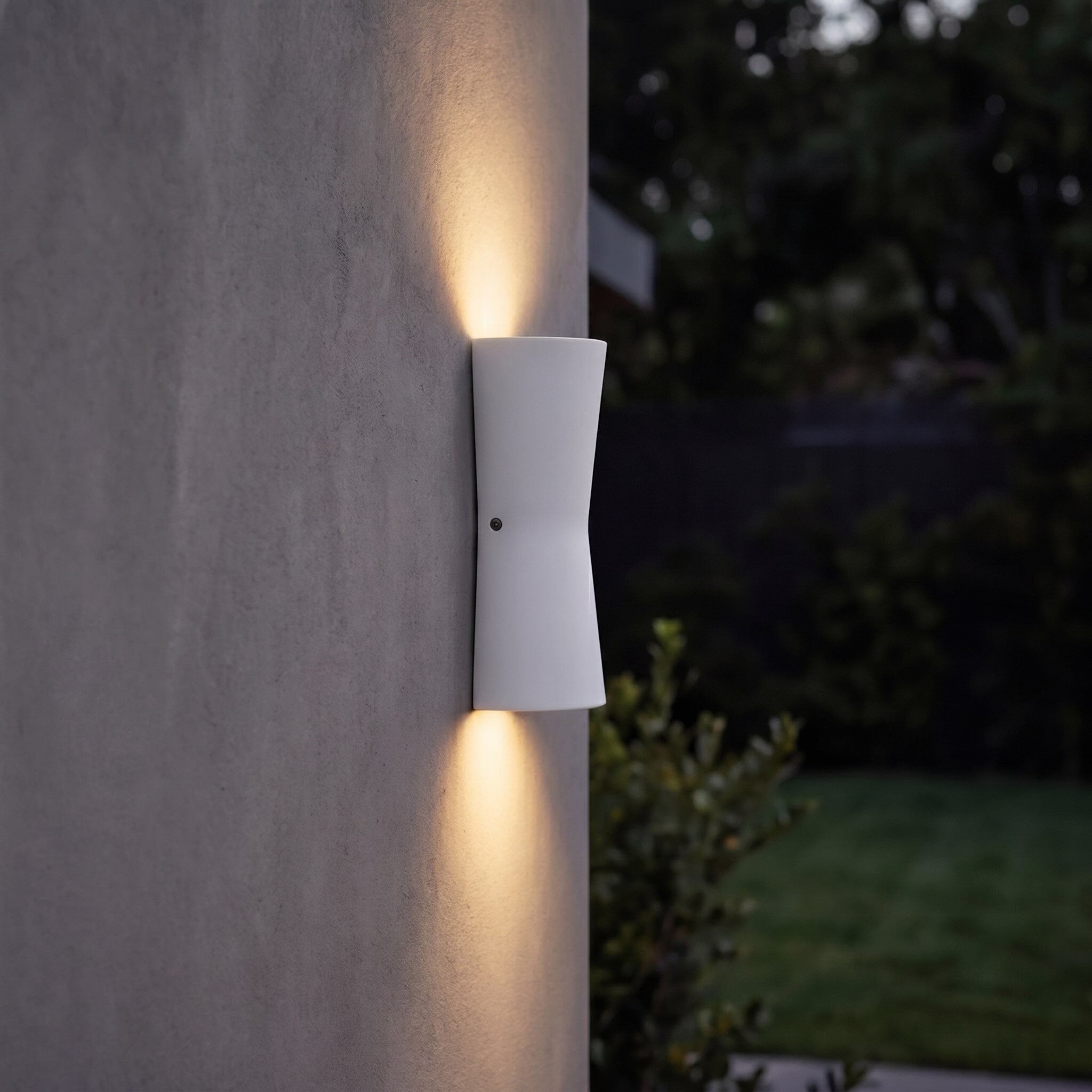 Modern Outdoor Wall Lantern Waterproof Metal and Acrylic LED Wall Light Fixture | ribuella
