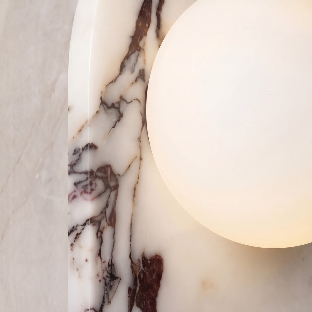Applique da parete moderna con illuminazione LED regolabile e marmo per ambienti contemporanei | ribuella