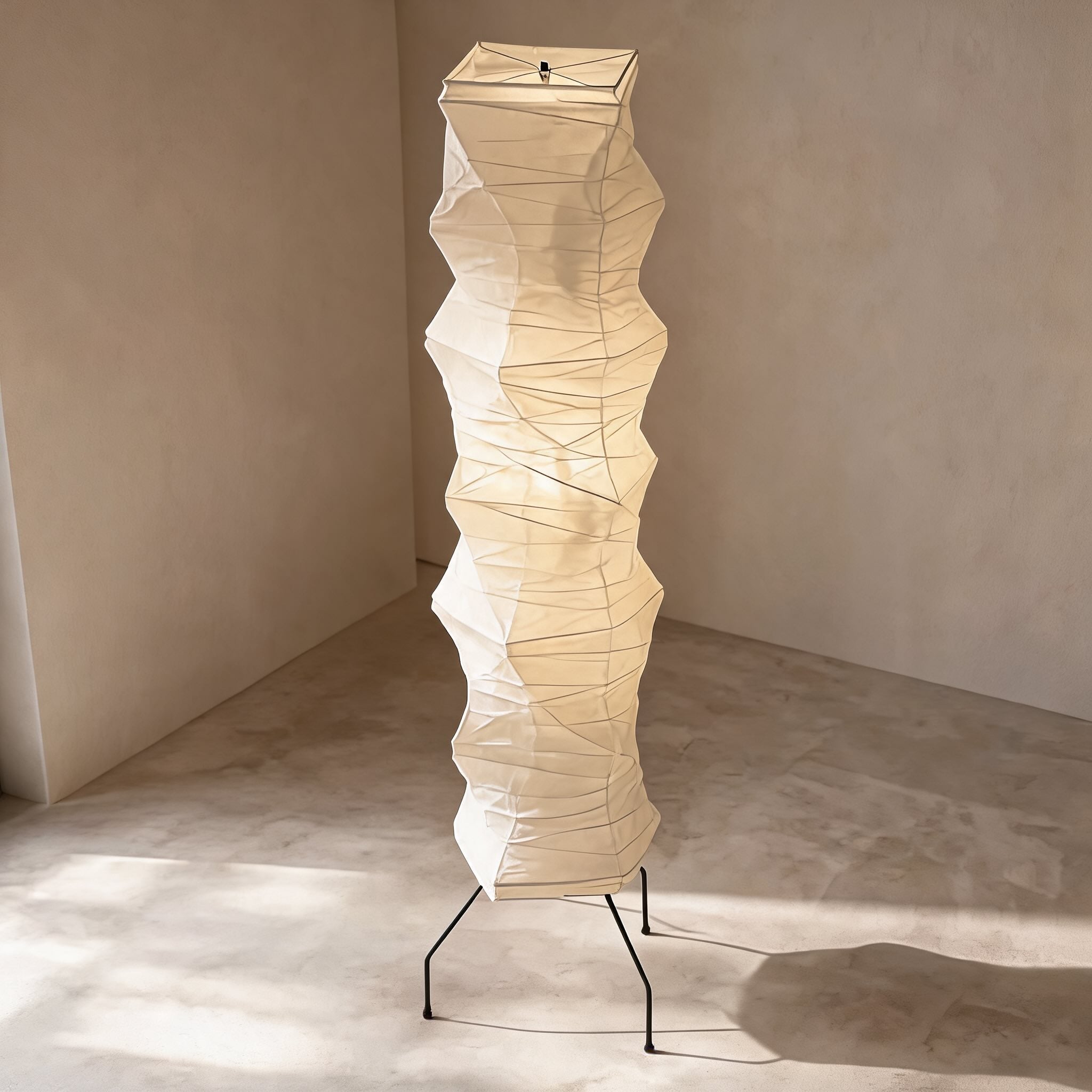 Lampadaire noir moderne au design réglable, avec abat-jour en papier washi pour ampoules LED | ribuella