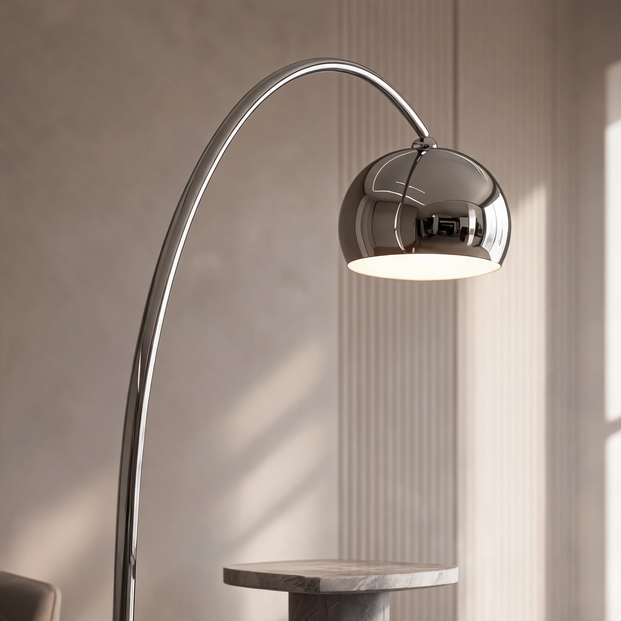Moderní nastavitelná černá stojací lampa s LED osvětlením a kovovou konstrukcí | ribuella