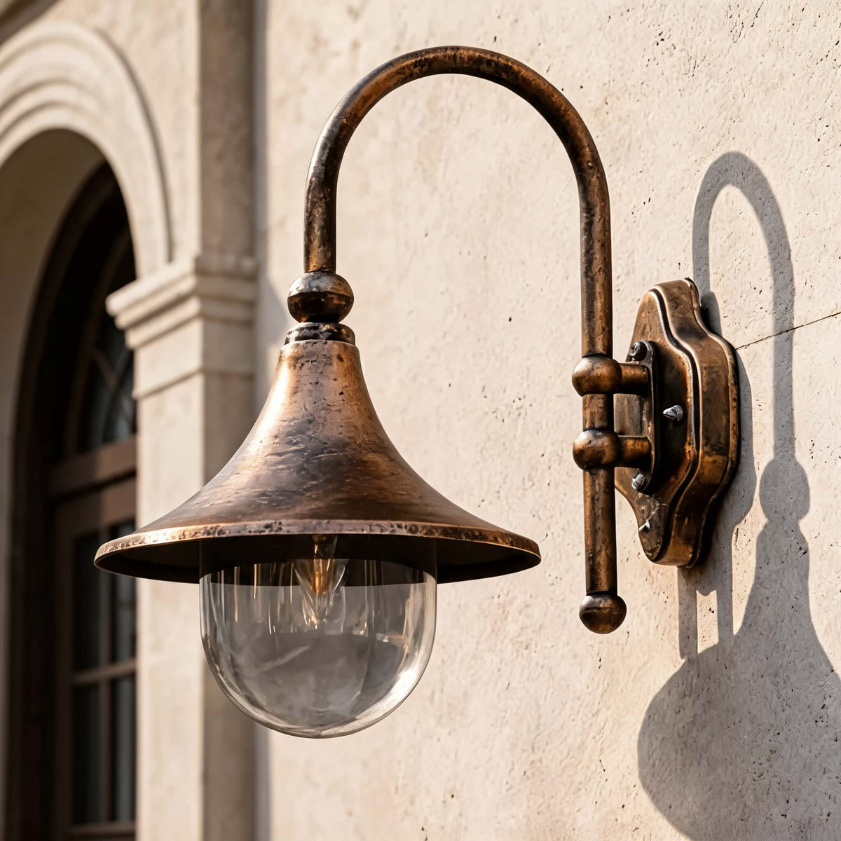 Vintage Outdoor Wall Light Waterproof Aluminum Horn Shape LED Fixture Warm White 3000K | ribuella
