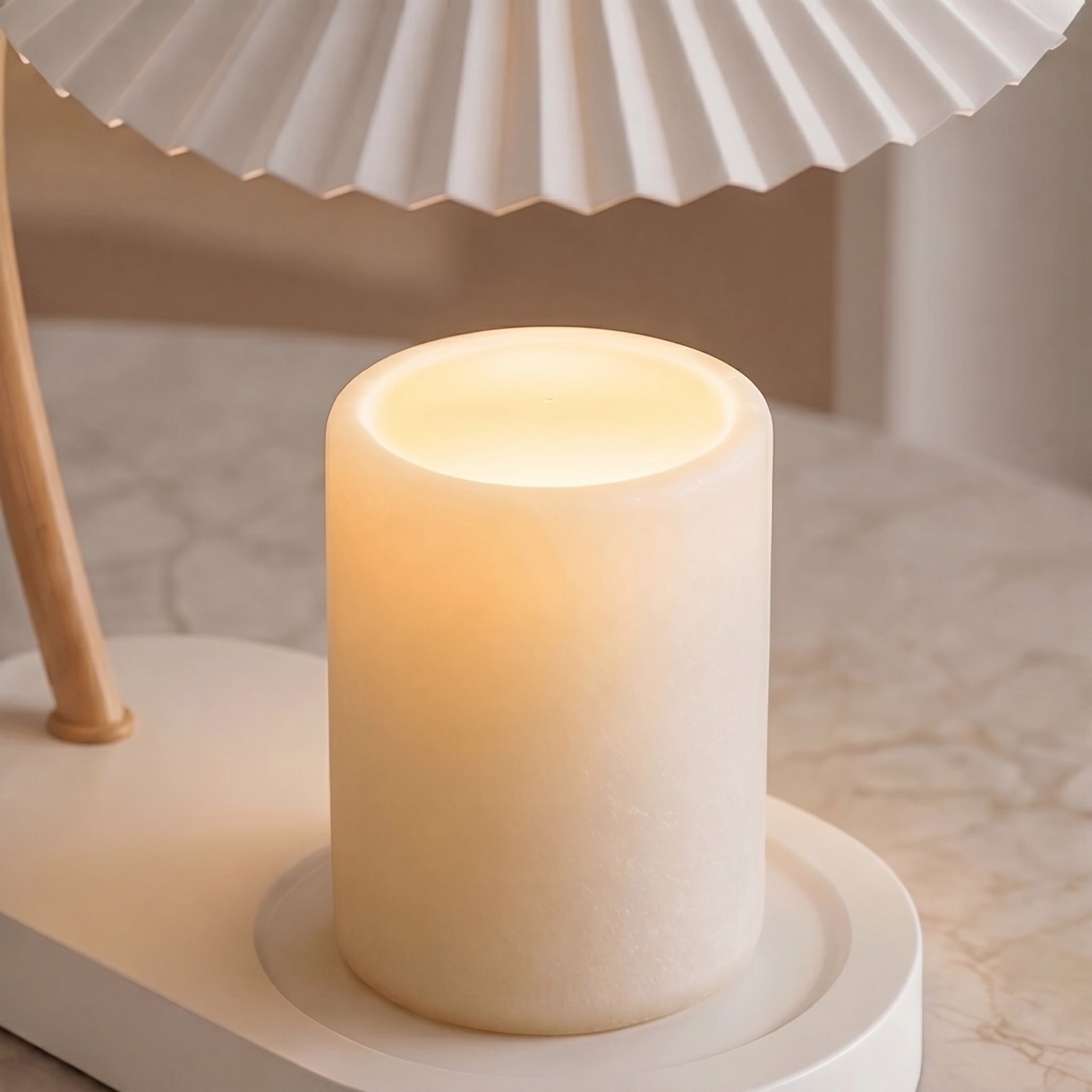 Moderní stolní lampa na ohřev svíček s elegantním designem, napájením přes USB pro útulnou atmosféru | ribuella