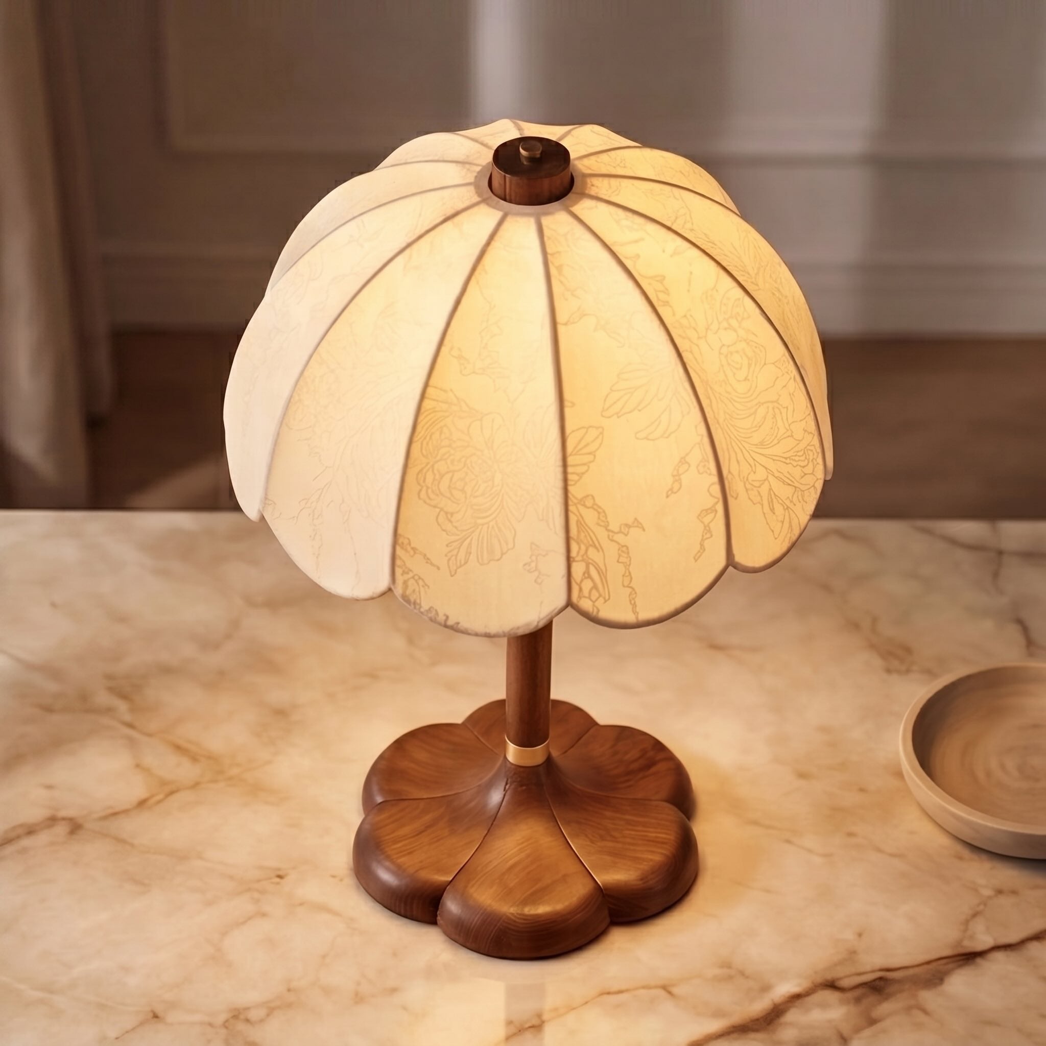Moderne Tischlampe mit Stoffschirm und Holzbasis, E14-kompatibel, für Schlafzimmer oder Büro | ribuella