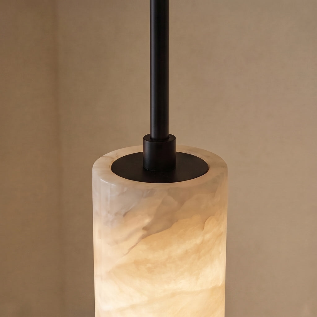 Moderne verstellbare Pendelleuchte aus Messing oder schwarzem Metall mit LED-Licht für Küche und Esszimmer | ribuella