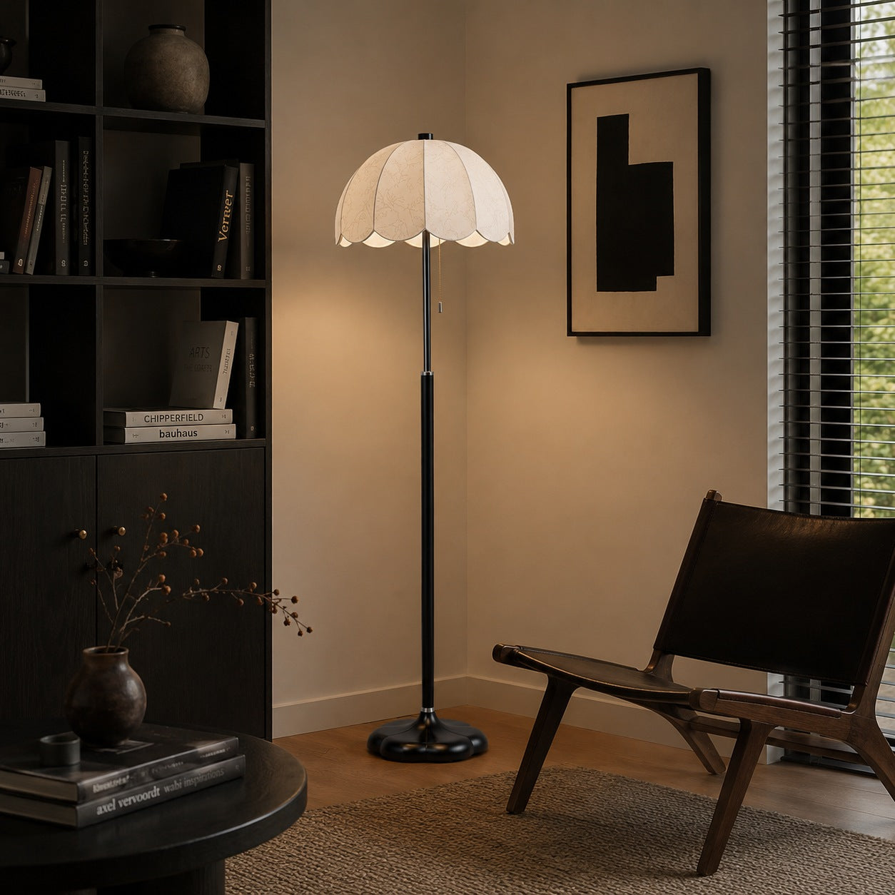 Moderní stojací lampa s dřevěnou základnou a textilním stínidlem, nastavitelná výška, žárovka E14, do obývacího pokoje | ribuella